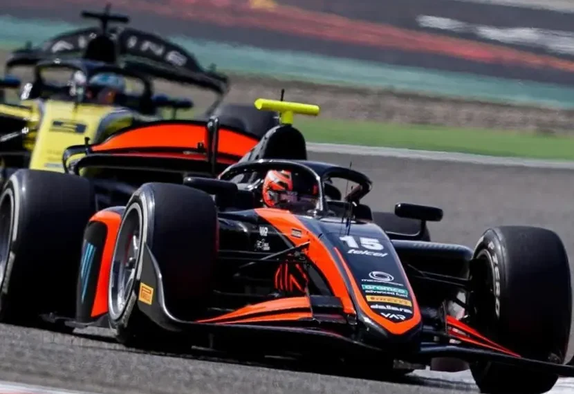 Mexicano Villagómez logra sus primeros puntos en antesala de la F1