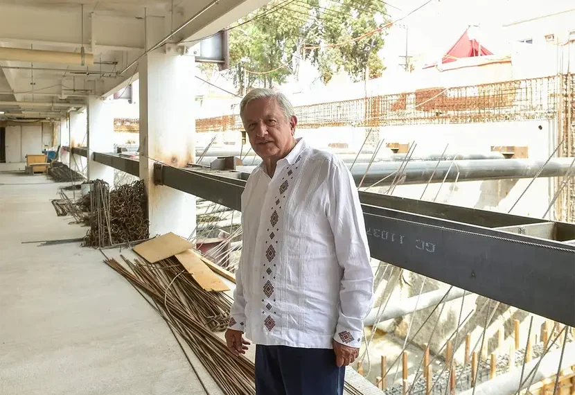 López Obrador supervisa construcción del Hospital General Regional "Zaragoza", del IMSS