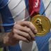 Roban medalla de campeón mundial a un futbolista de Argentina