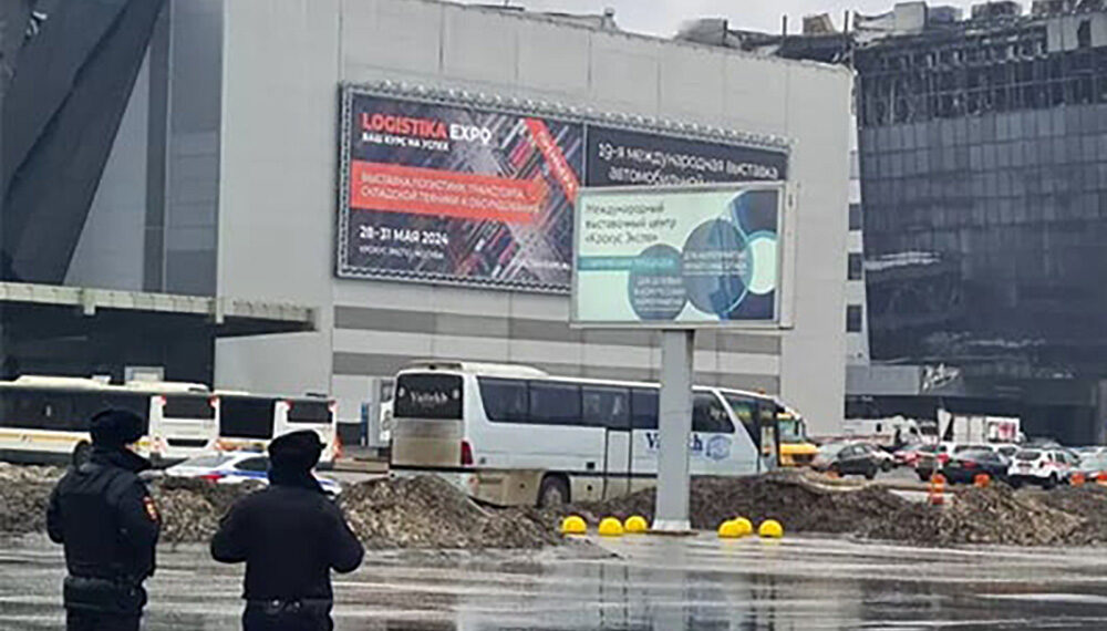 Detienen a presuntos autores del ataque en sala de conciertos en Moscú; suman 115 muertos