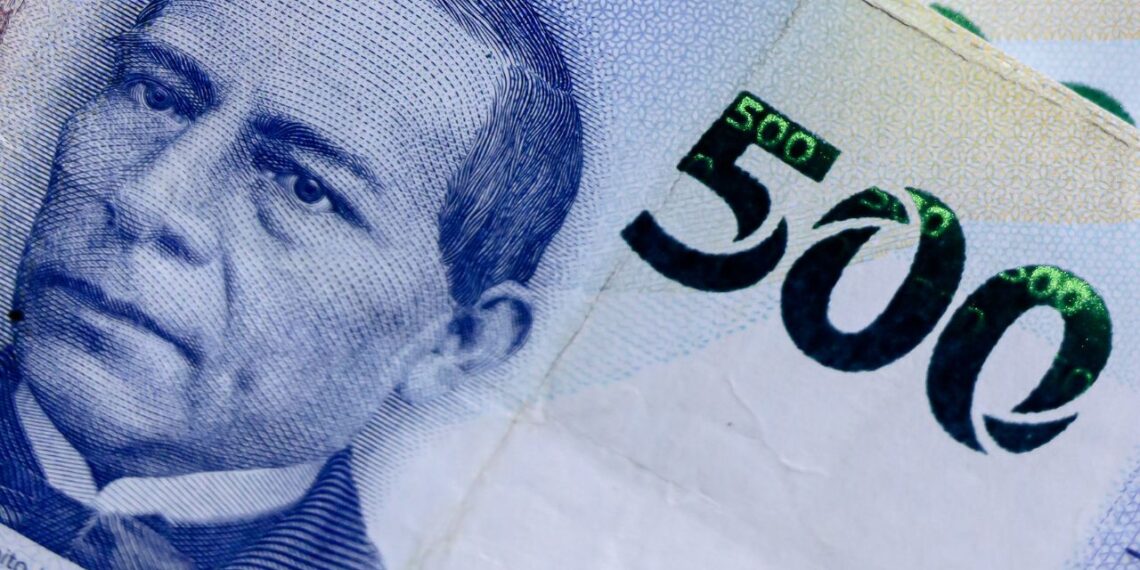 AMLO ‘tira aceite’ por fortaleza del peso y la baja inflación