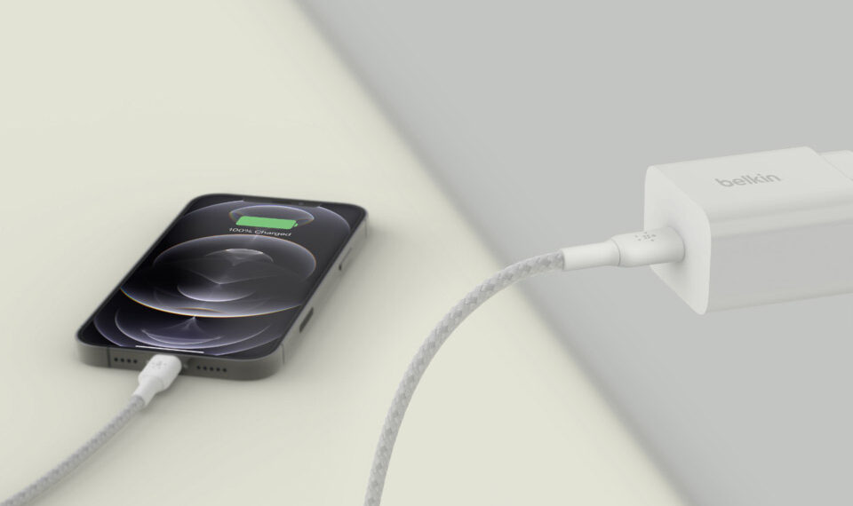 Para que tu dispositivo dure más tiempo, el cargador adecuado es clave