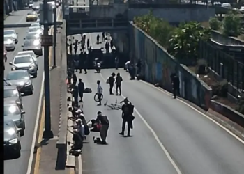 Jóvenes grafiteros protestan por la desaparición de grafitis