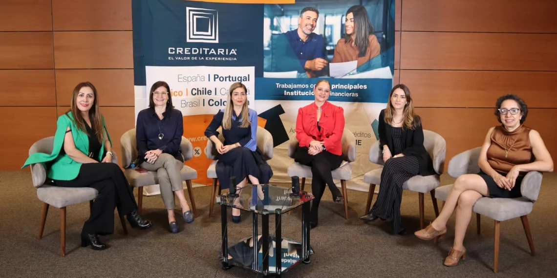 5 claves para fortalecer a las mujeres en Ciencia y Tecnología en México