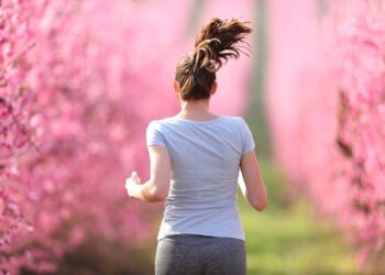 Esta primavera ve un paso adelante de la alergia estacional – 4 tips para evitar los síntomas