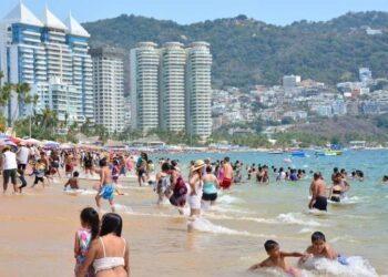 Más de 90 mil personas visitan Acapulco en vacaciones de Semana Santa