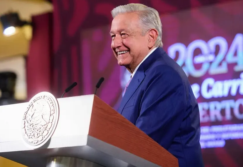 López Obrador celebra que el INE no prohibió sus ‘mañaneras’; «querían cepillarnos»