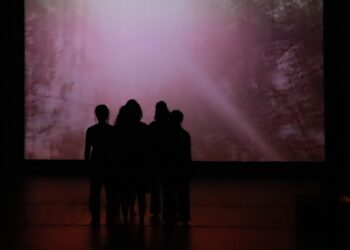 Hüzün: un espacio de encuentro escénico para honrar la vida y nuestros muertos, en temporada en el Teatro Casa de la Paz de la UAM