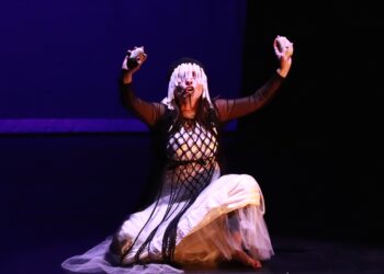 Hüzün: un espacio de encuentro escénico para honrar la vida y nuestros muertos, estrenó en el Teatro Casa de la Paz de la UAM