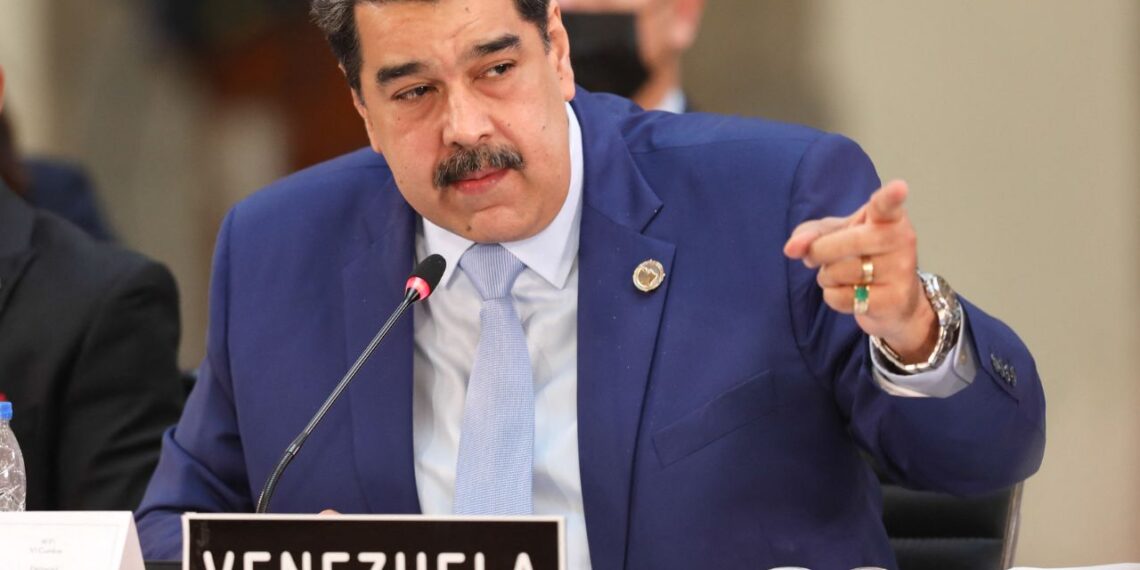 Maduro cierra embajadas de Venezuela en Ecuador tras asalto a embajada mexicana