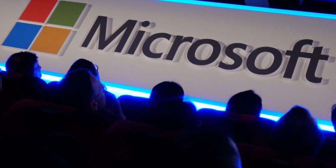 Microsoft invierte 1.500 millones en IA de Emiratos Árabes