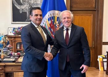 Silvano concluye gira por Washington