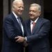 AMLO agradece a Biden condena por asalto a embajada mexicana en Quito