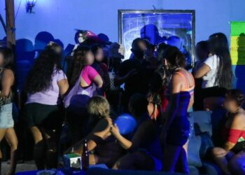Rescatan a 27 mujeres obligadas a ejercer la prostitución en Cancún