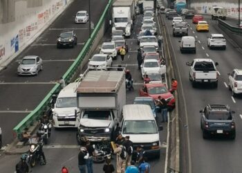 Motociclista muere durante choque múltiple en Constituyentes