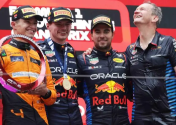 Max Verstappen conquista el GP de China; ‘Checo’ Pérez termina tercero