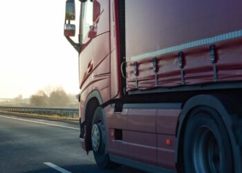 Ventas de vehículos pesados aumentan en el 1T de 2024