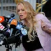 Stormy Daniels testifica en el juicio penal contra Trump