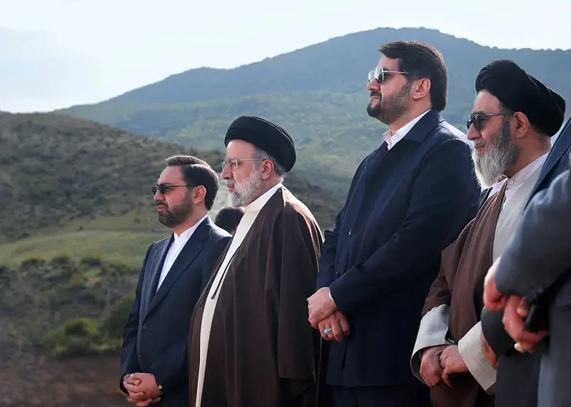 Helicóptero del presidente de Irán sufre aterrizaje forzoso; está ilocalizable