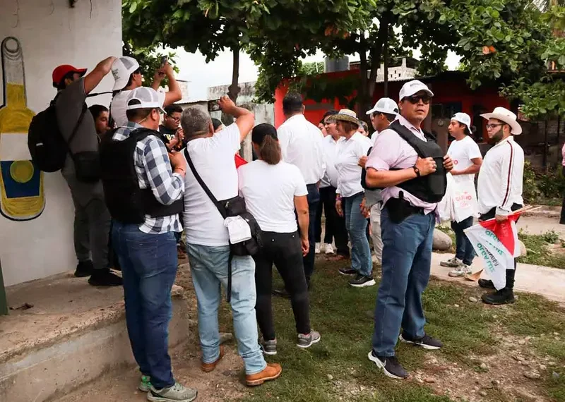 Hay coordinación entre autoridades e INE para brindar seguridad a candidatos: López Obrador