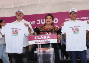 Clara Brugada recibe a líderes de MC en Tlalpan