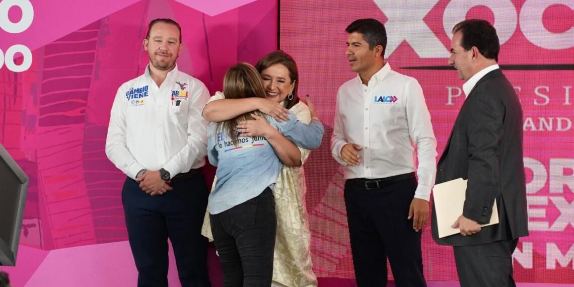 Lucy Meza firma con Xóchitl Gálvez el Compromiso Nacional por la Paz