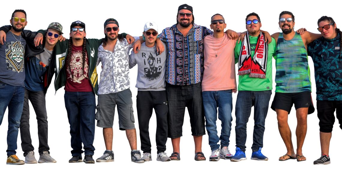 El huracán bailable de SANTAFERIA JUNTO A TROPIKAL FOREVER llega al LUNARIO DEL AUDITORIO NACIONAL