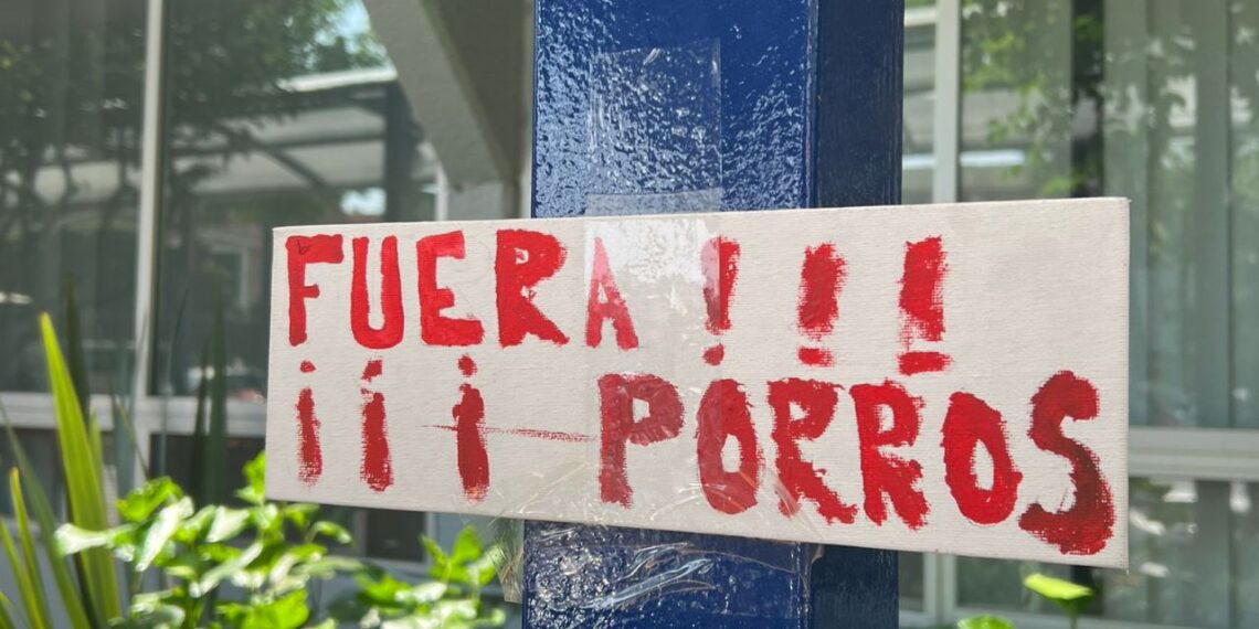 UNAM e IPN van contra grupos porriles por violencia en prepas