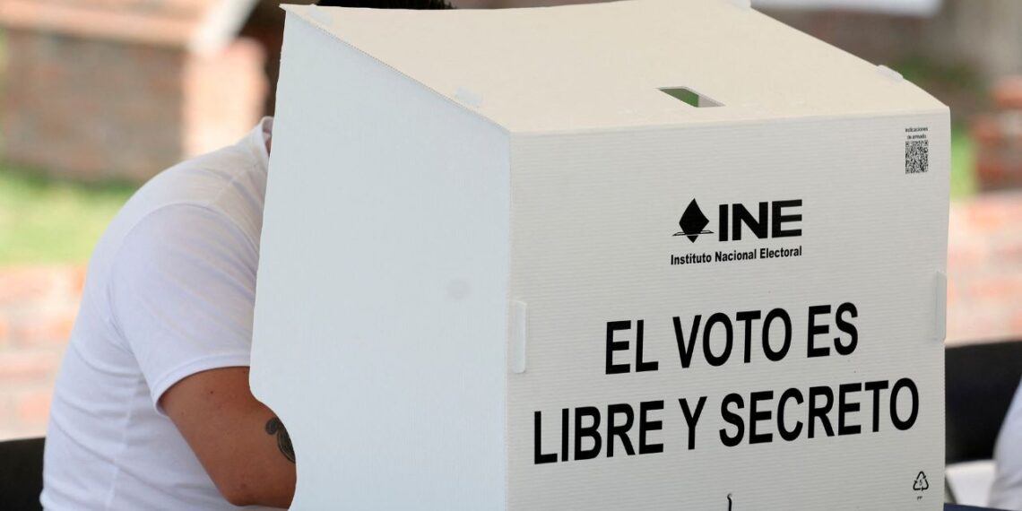 Van a ser unas elecciones limpias, libres, y sobre todo pacíficas: AMLO