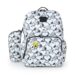 La combinación perfecta de estilo y nostalgia para mamás versátiles: Cloe X Peanuts