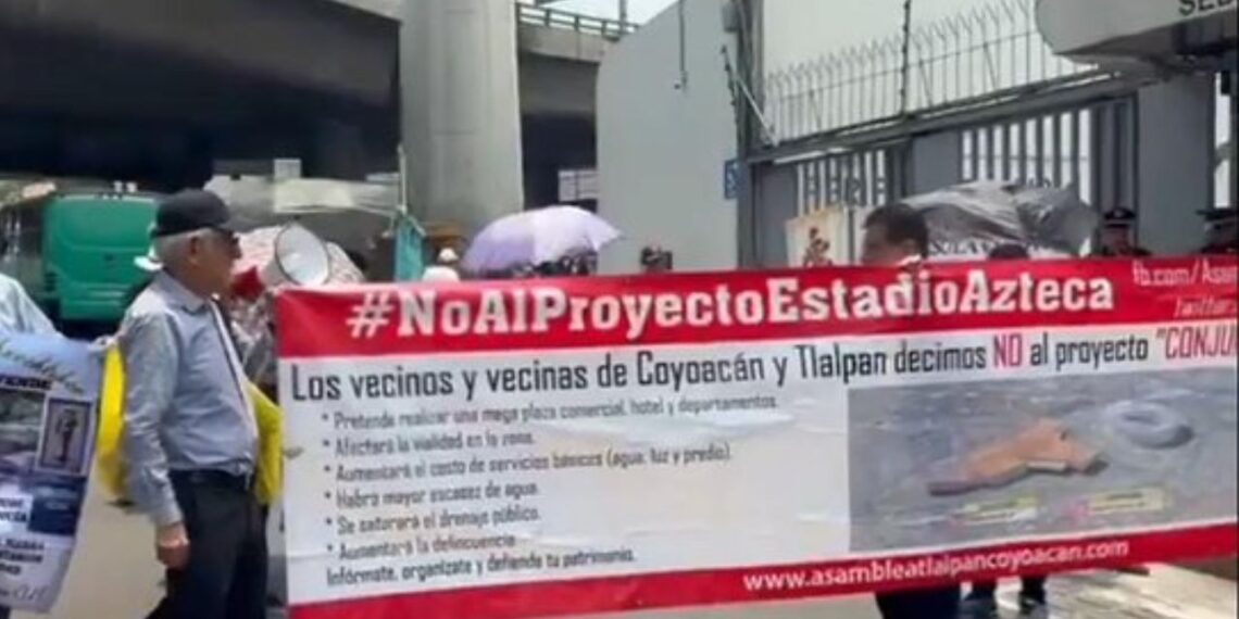 Vecinos Tlalpan y Coyoacán bloquean Periférico Sur por concesión de agua a Televisa