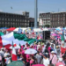 Hubo 95 mil personas reunidas en Zócalo por ‘Marea Rosa’: SSC