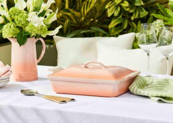 Llega Pêche, el nuevo color veraniego de Le Creuset.