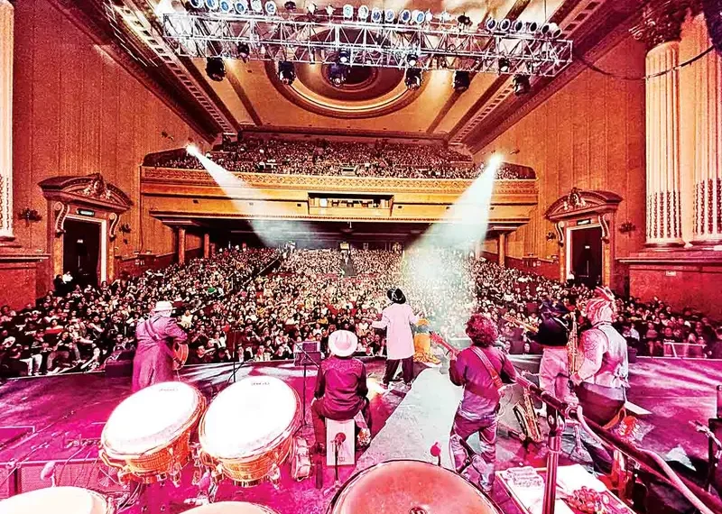 Show nuevo, energía nueva con La maldita Vecindad y los hijos del 5to patio