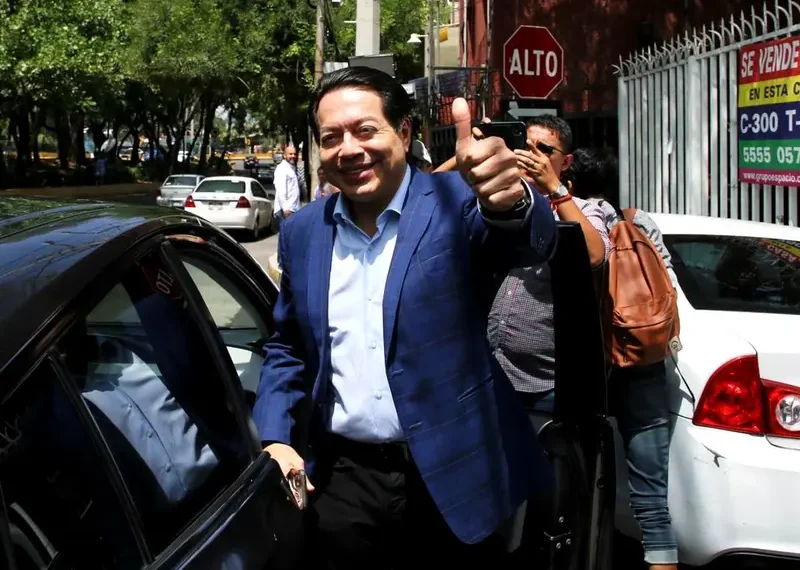 Mario Delgado se reúne con Sheinbaum; se dice listo para impugnaciones de la oposición