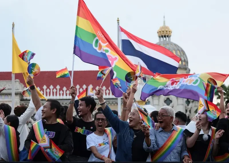 Tailandia le da el ‘sí’ a las bodas LGBT+; Parlamento aprueba el matrimonio igualitario