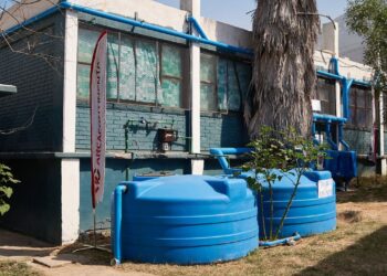 “Escuelas de Lluvia” impulsadas por Arca Continental captan 42 pipas de agua