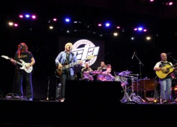 CHICAGO EXPERIENCE FEAT. DANNY SERAPHINE & JEFF COFFEY llega a México para presentarse en LA MARAKA