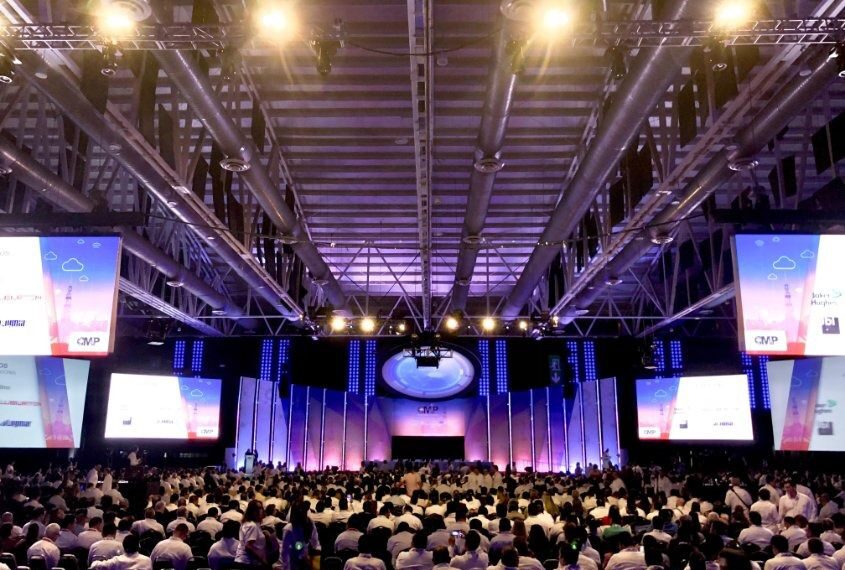 Octavio Romero Oropeza asegura que PEMEX debe menos y vale más