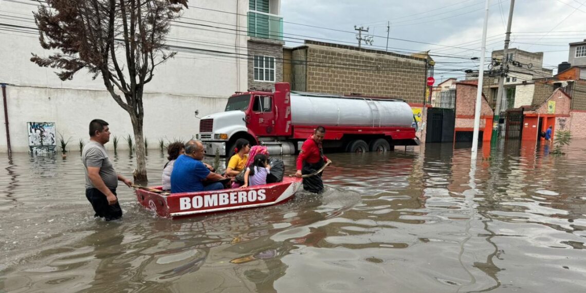 Inundación por canal desbordado afecta más de 400 casas en Rancho San Blas
