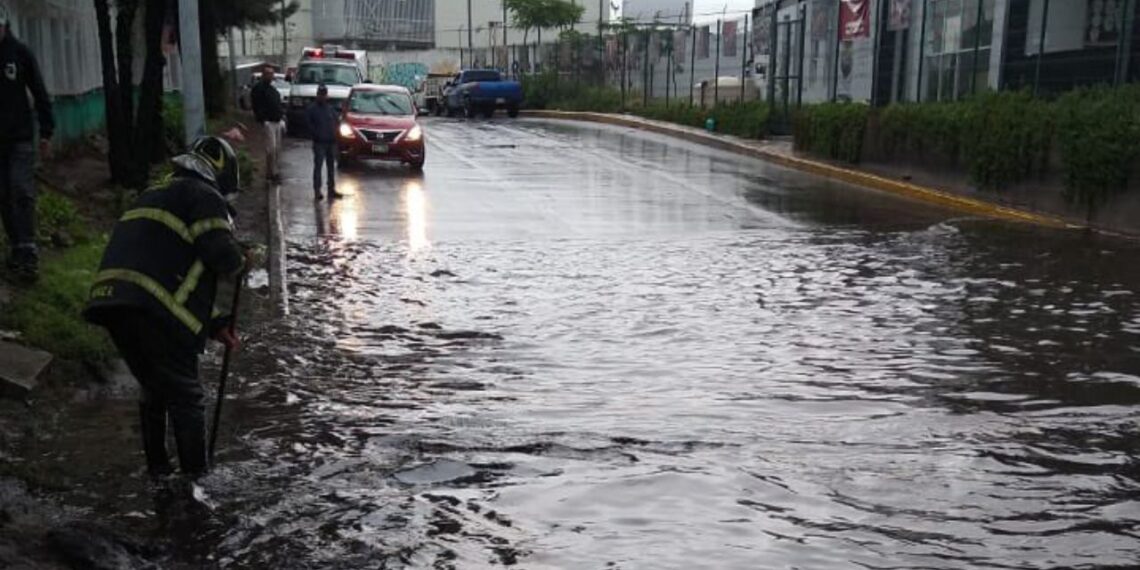 Activan alerta por lluvias fuertes en CDMX