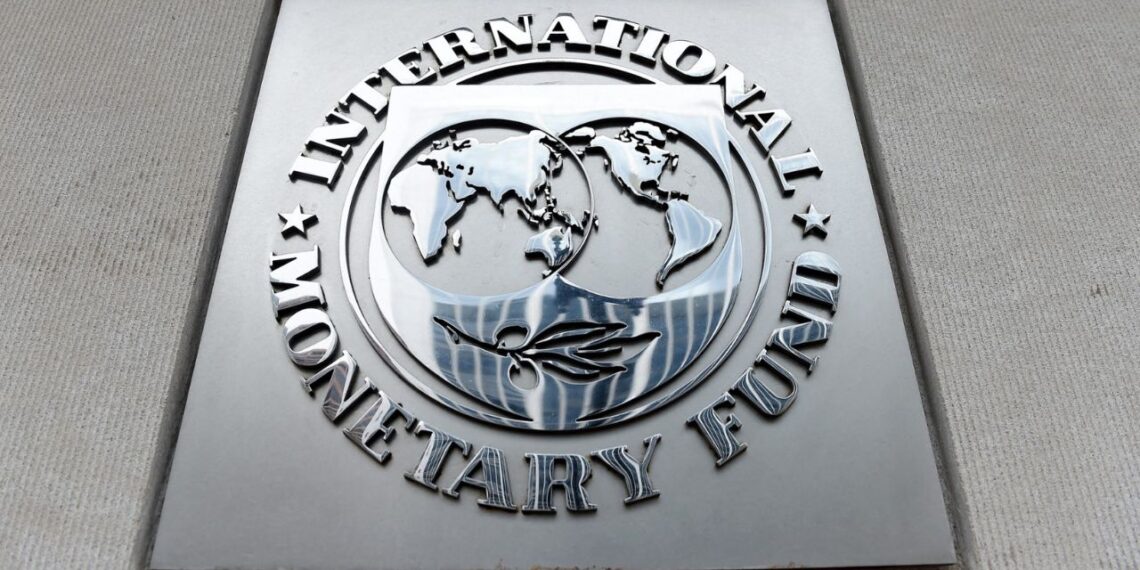 AMLO critica al FMI por proyectar mayor crecimiento en Argentina que en México