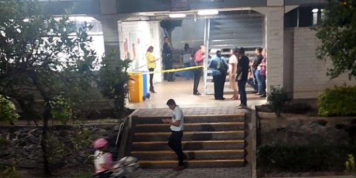 Fallece alumna tras caer de un tercer piso en Cecyt 15 del IPN