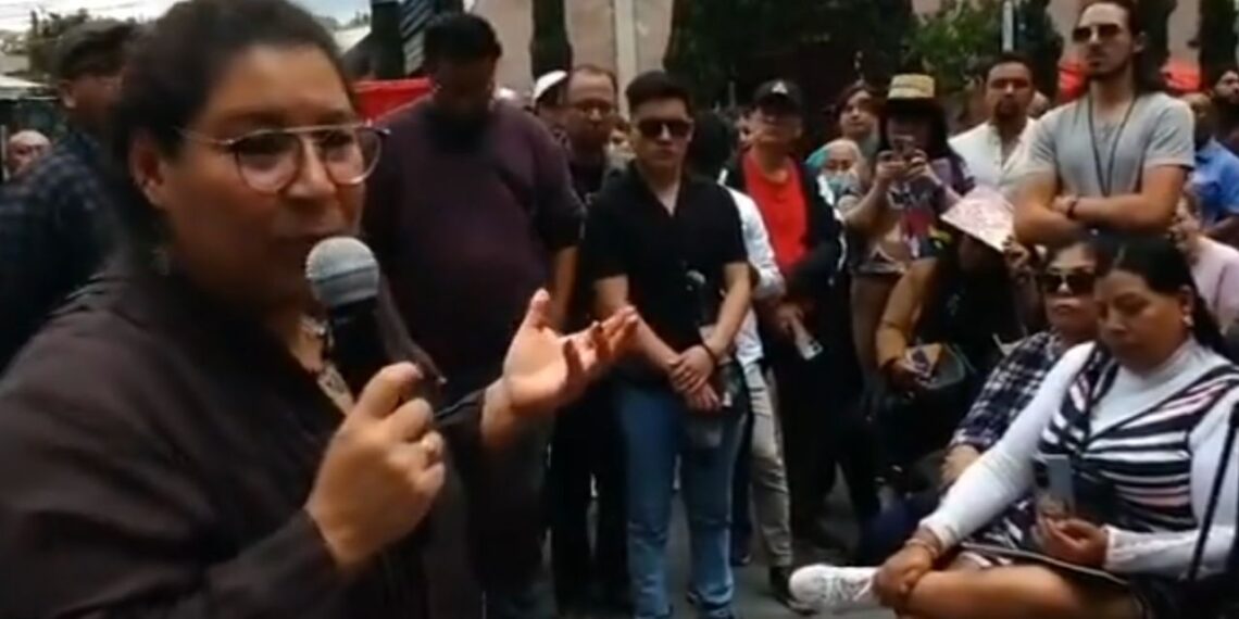 Tunden a la ministra Lenia Batres durante foro sobre la reforma judicial