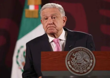 ‘Nadie le echó a Hacienda’, dice AMLO a Loret de Mola
