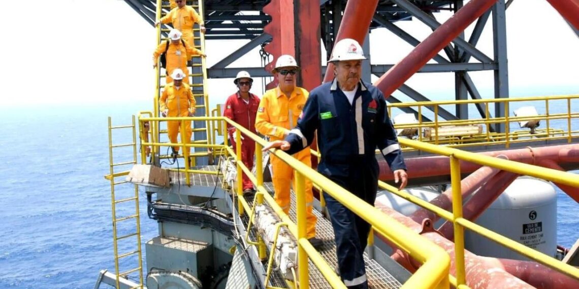Pemex aumenta 47% su inversión en refinerías este sexenio