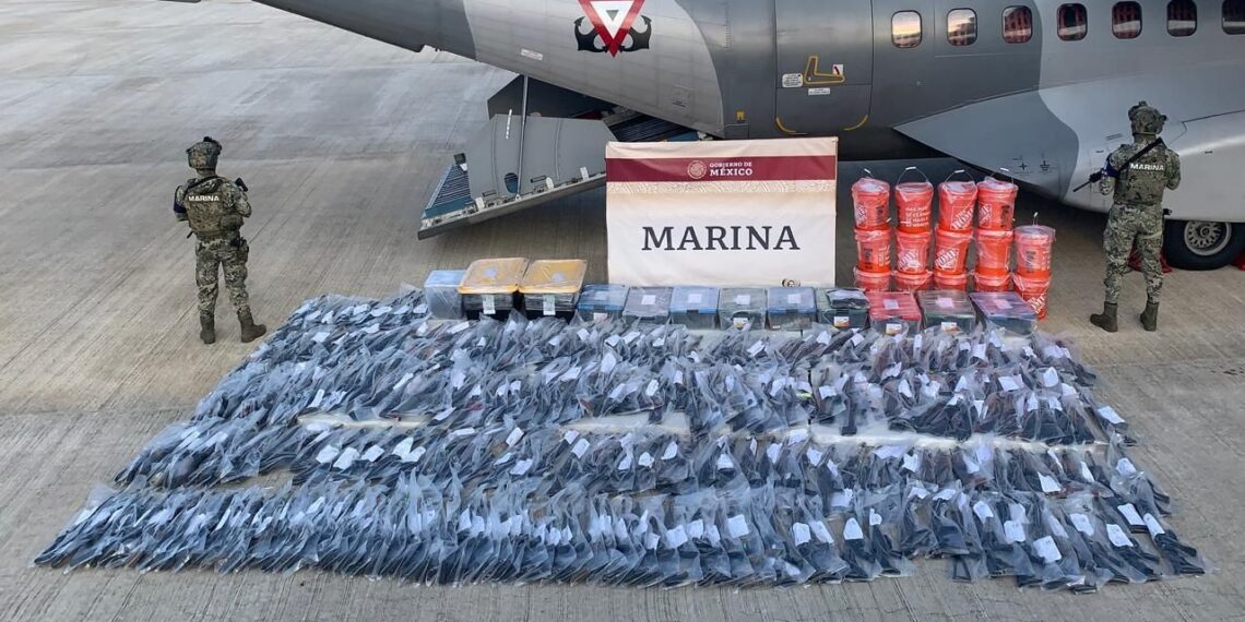 Aseguran armas y casi 80 kilos de cristal en casa en Boca del Río