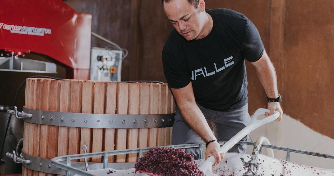 Brindis de excelencia: Botellas perfectas para el Día del Padre con los vinos distintivos de Bodega Era