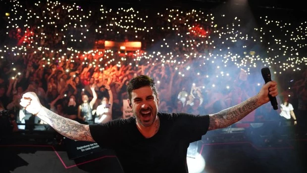 MELENDI Regresa a México a celebrar 20 años de carrera