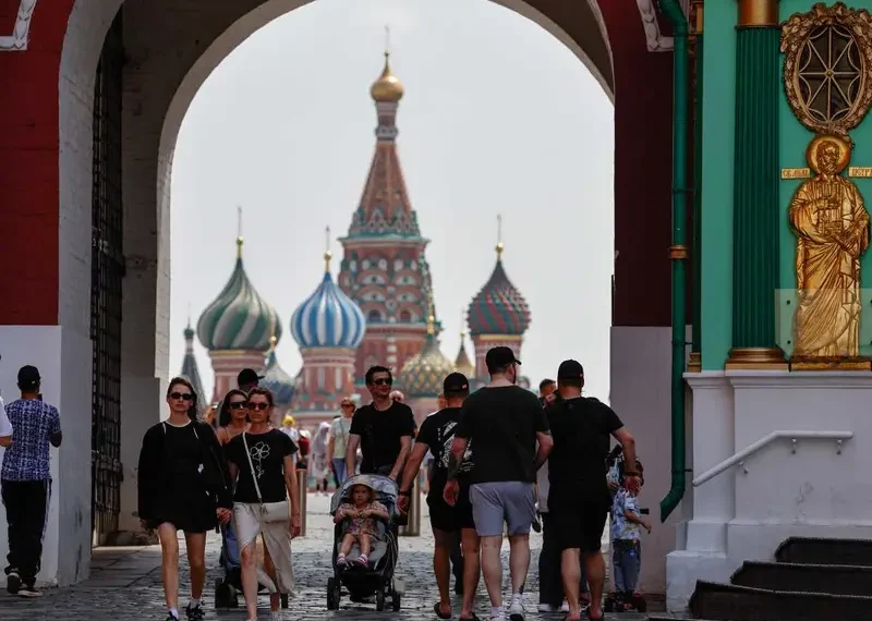Rusia sufre una ola de calor no vista en un siglo; Moscú roza los 33°C